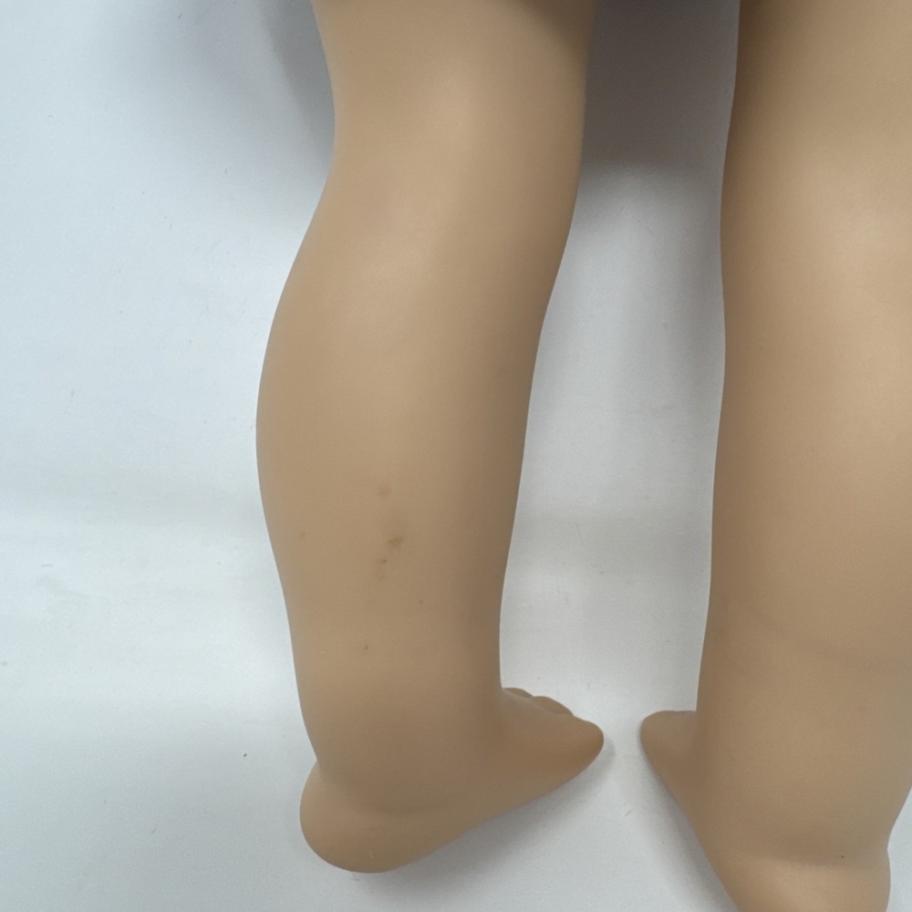 American Girl Doll Create Your Own Mid Wavy Brown & Gray Eyes Cheerleader Outfit - Picture 8 of 11